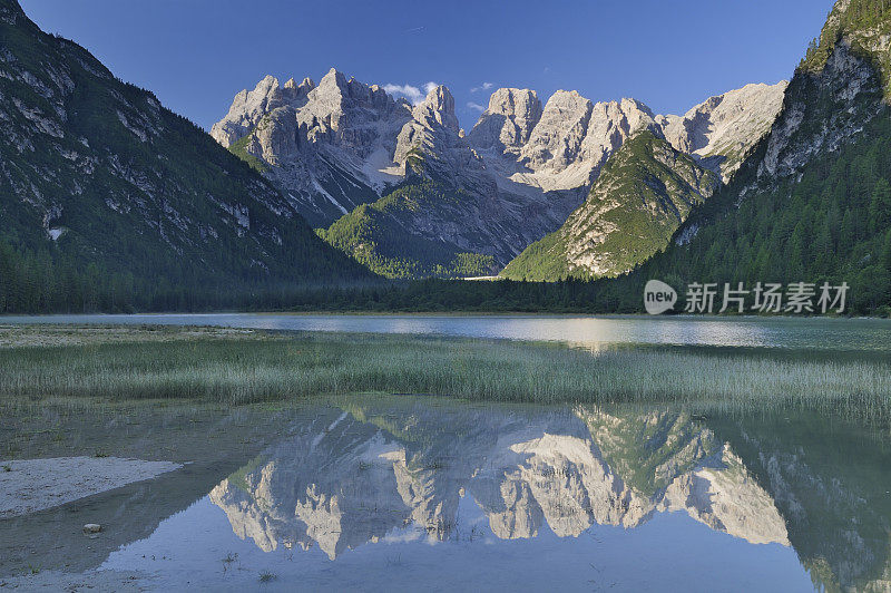 山湖倒影(Lago di Landro - Durrensee，意大利)